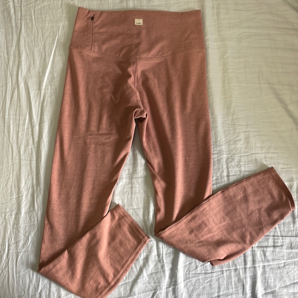 Vuori clean Elevation Legging size 4
